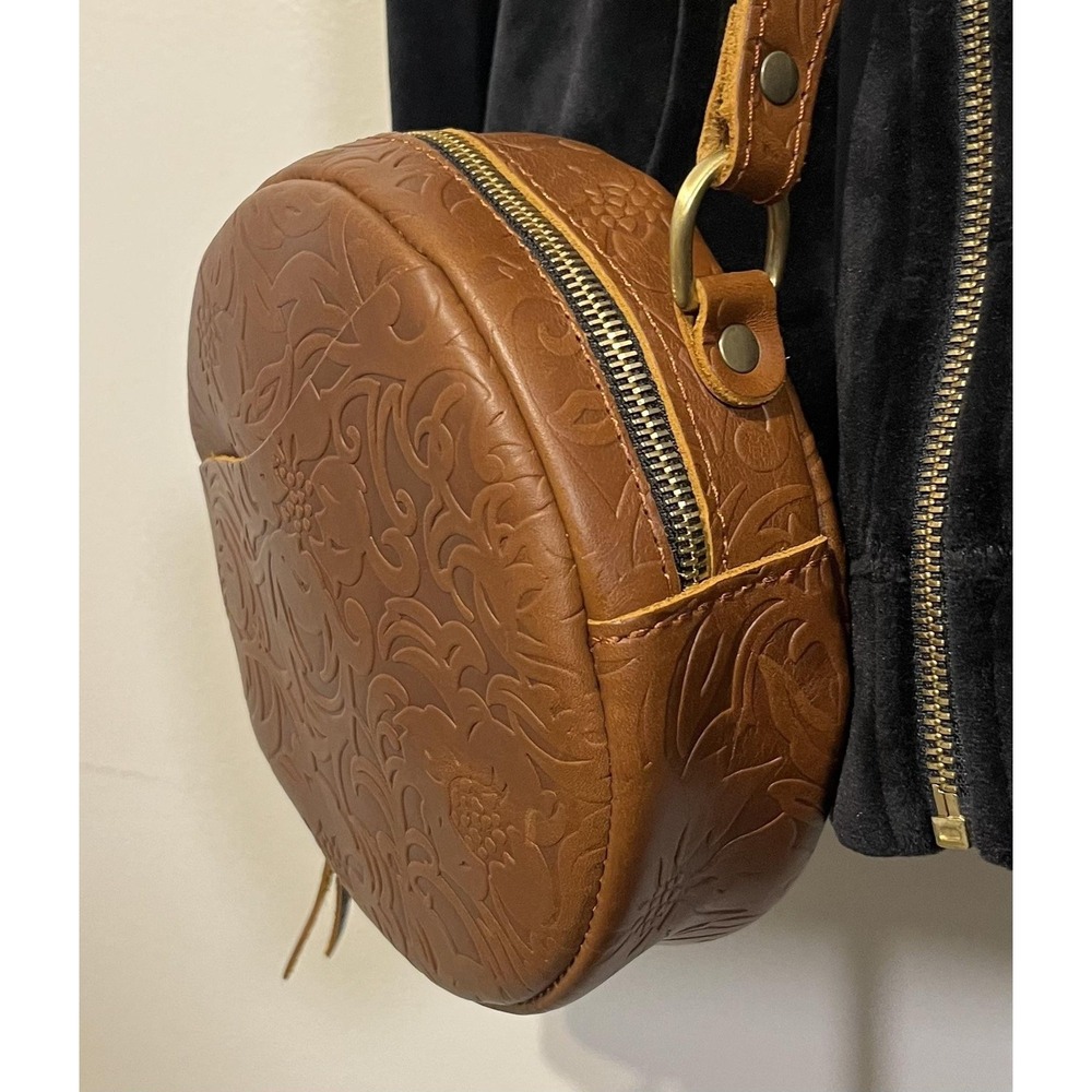 Portland Leather Goods Crossbody Bag Womens Small Brown Floral Tooled Round - Picture 6 of 13